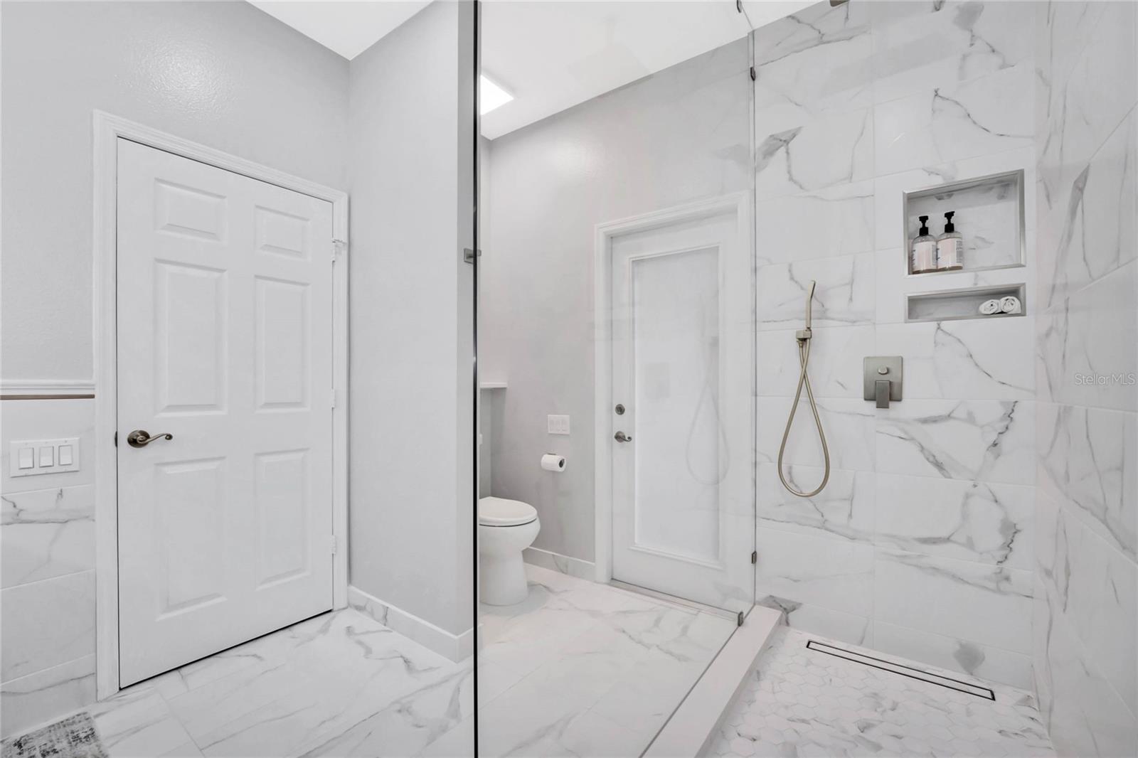 Image 24 of 37 For 4713 Windsor Avenue