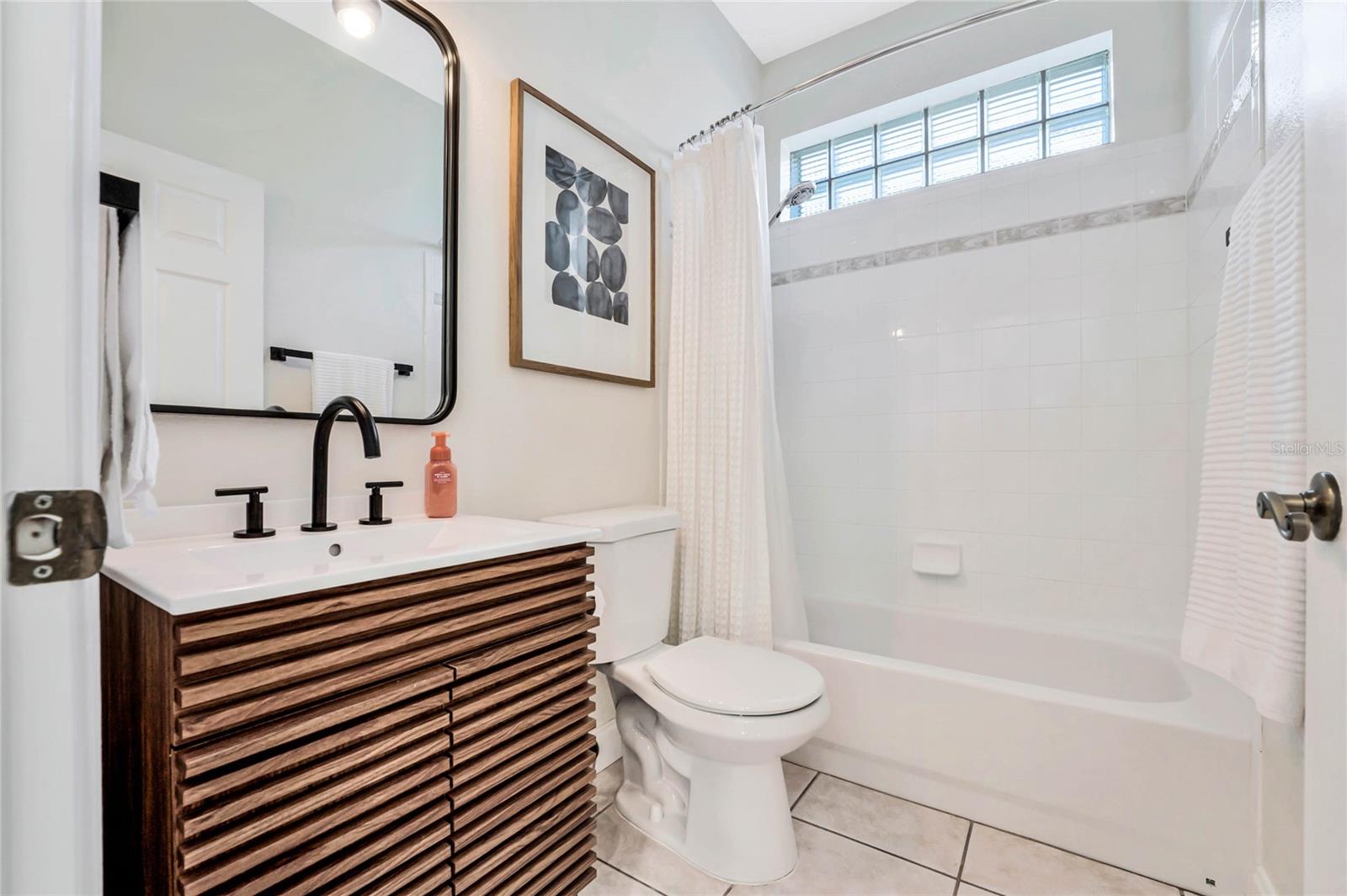 Image 27 of 37 For 4713 Windsor Avenue