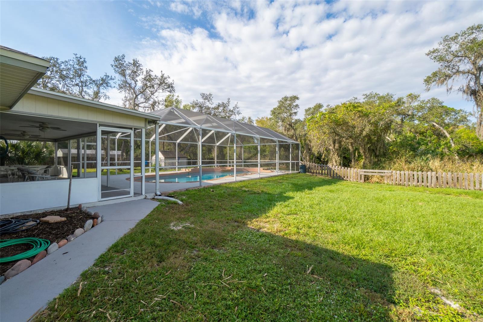 Image 17 of 42 For 5775 Broad Acres Street