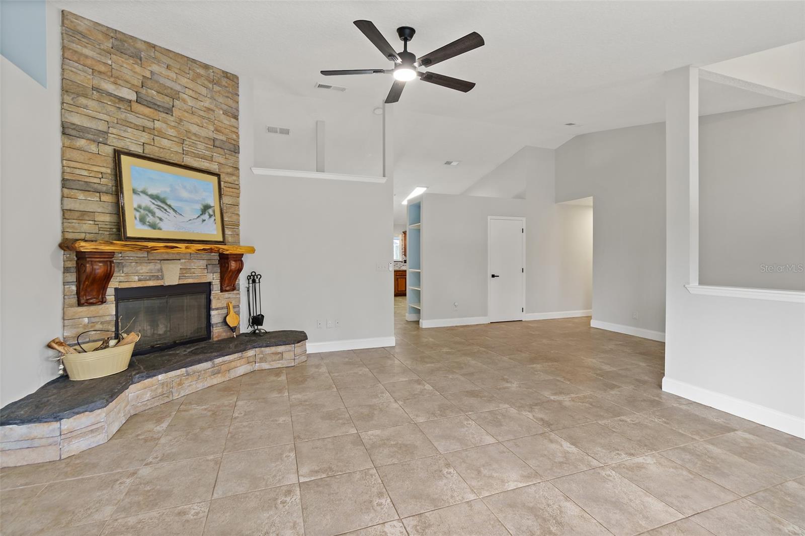 Image 24 of 42 For 5775 Broad Acres Street