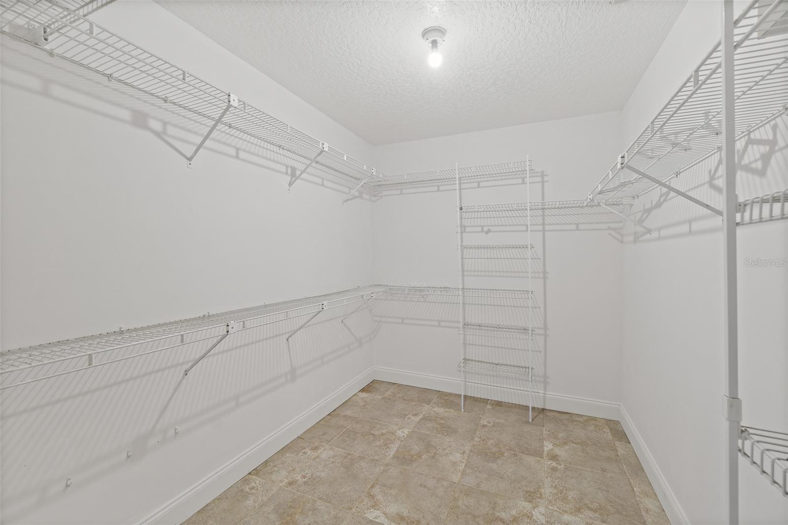 Image 26 of 42 For 5775 Broad Acres Street