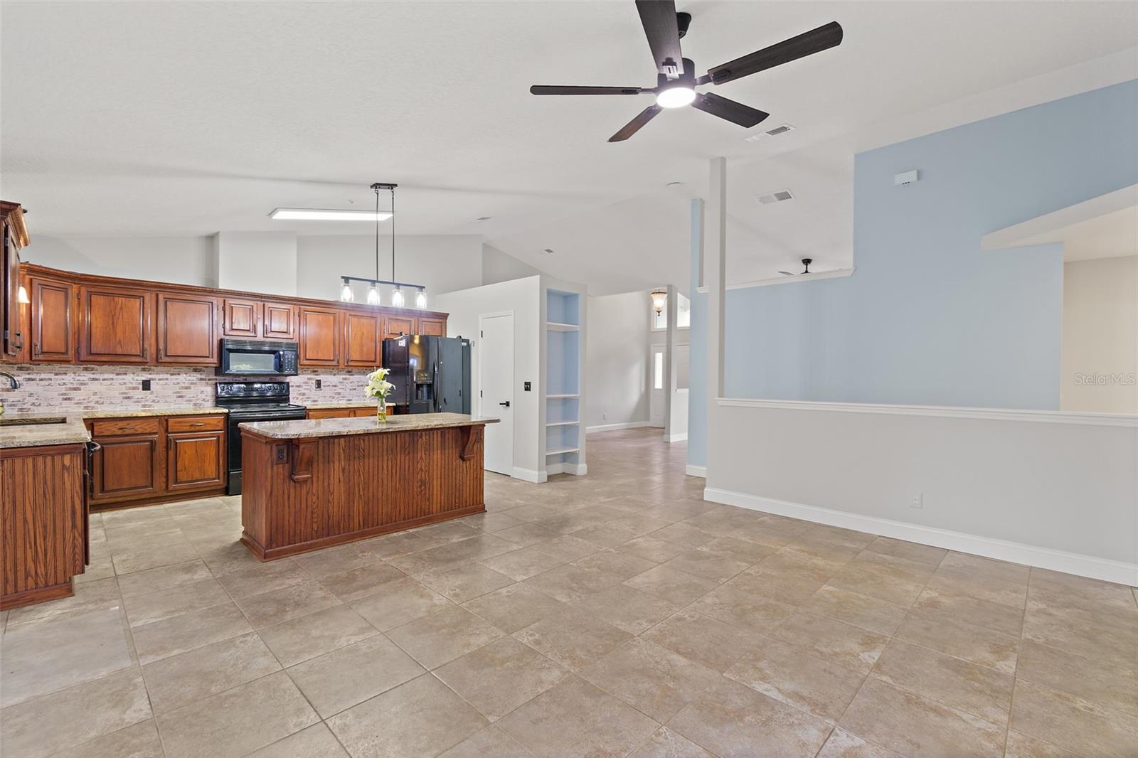 Image 8 of 42 For 5775 Broad Acres Street