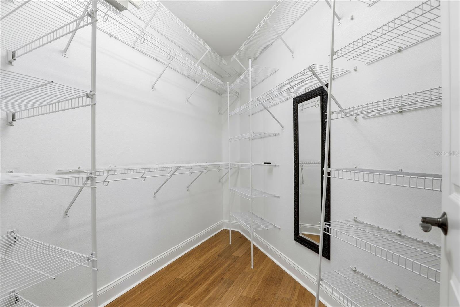 Image 29 of 58 For 93 Braelock Drive