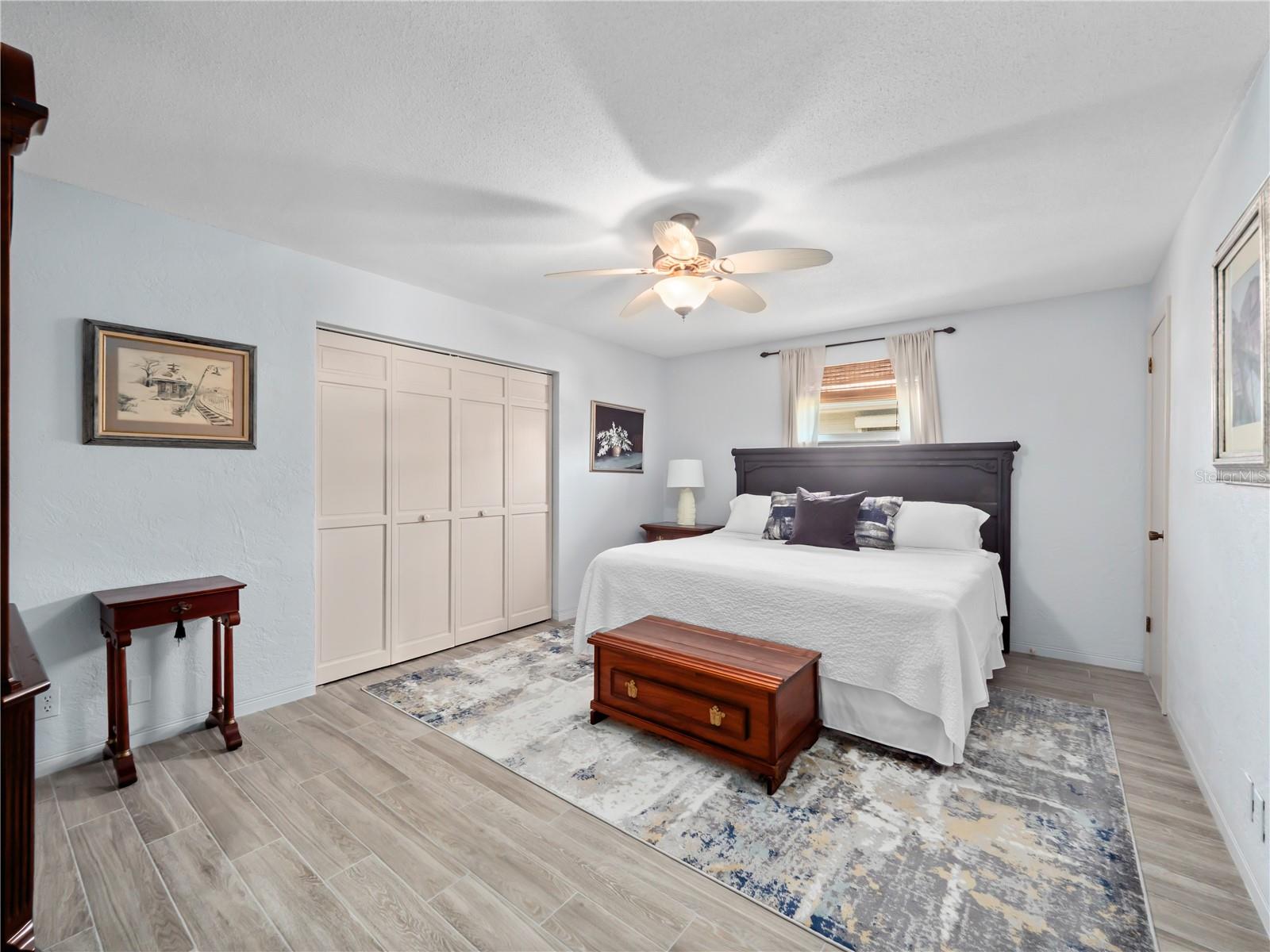 Image 21 of 41 For 31 Valhalla Avenue