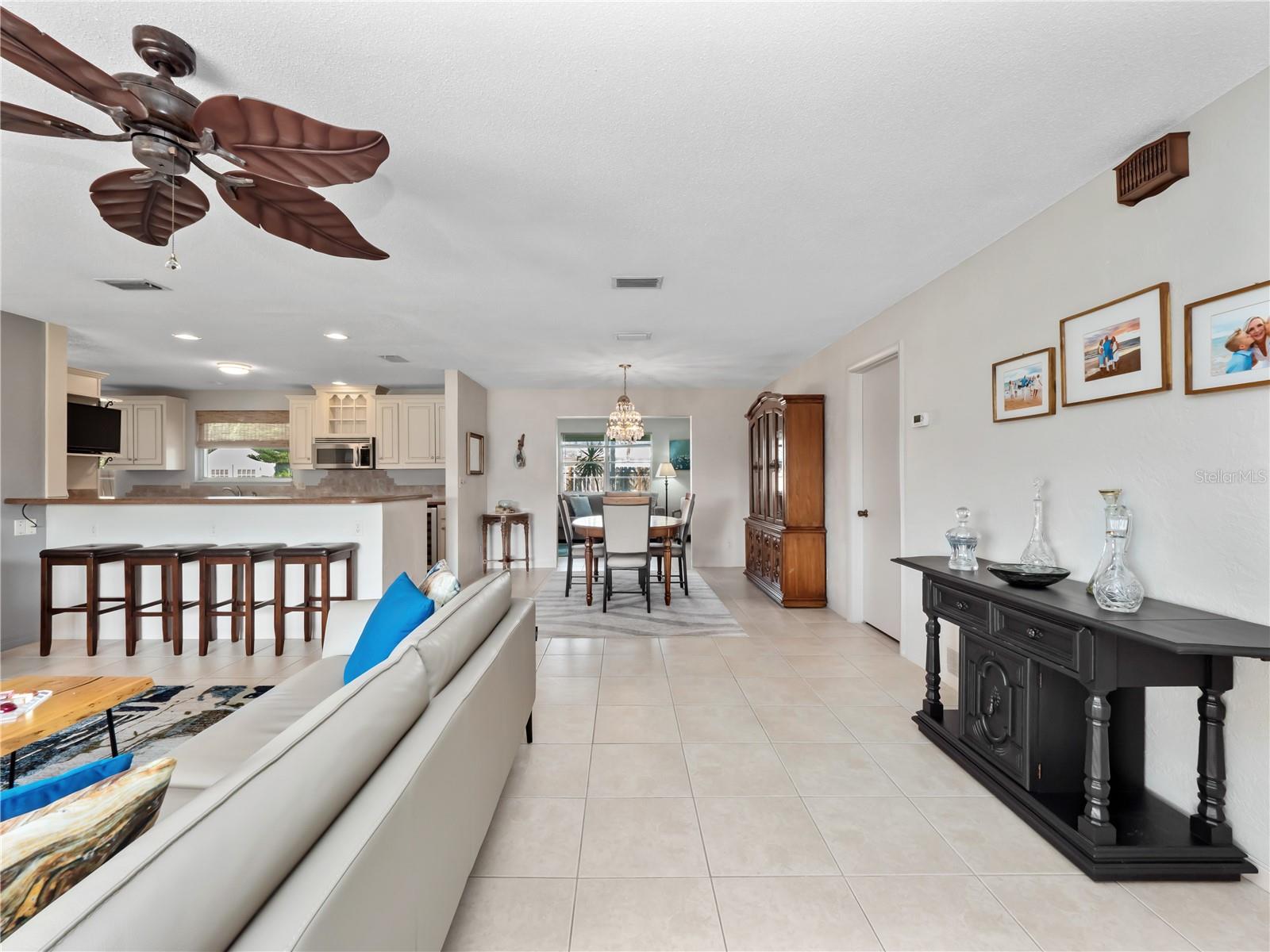 Image 6 of 41 For 31 Valhalla Avenue