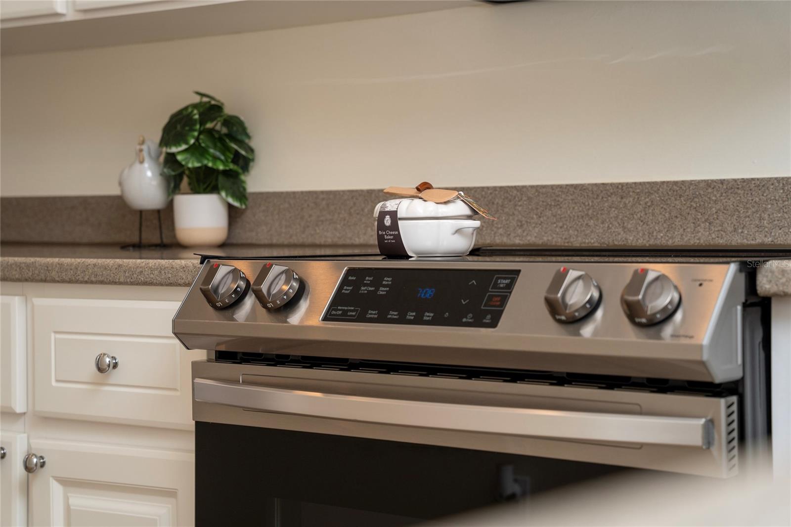 Image 13 of 56 For 11882 Kipper Drive