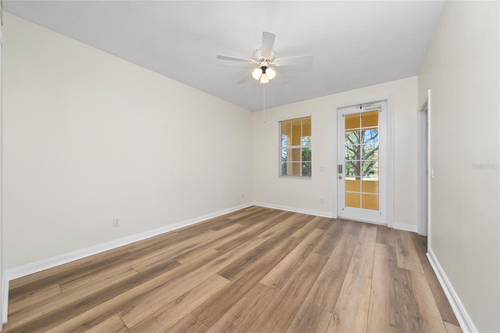 Image 17 of 56 For 11882 Kipper Drive