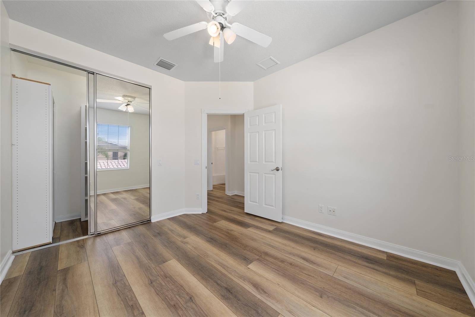 Image 18 of 56 For 11882 Kipper Drive