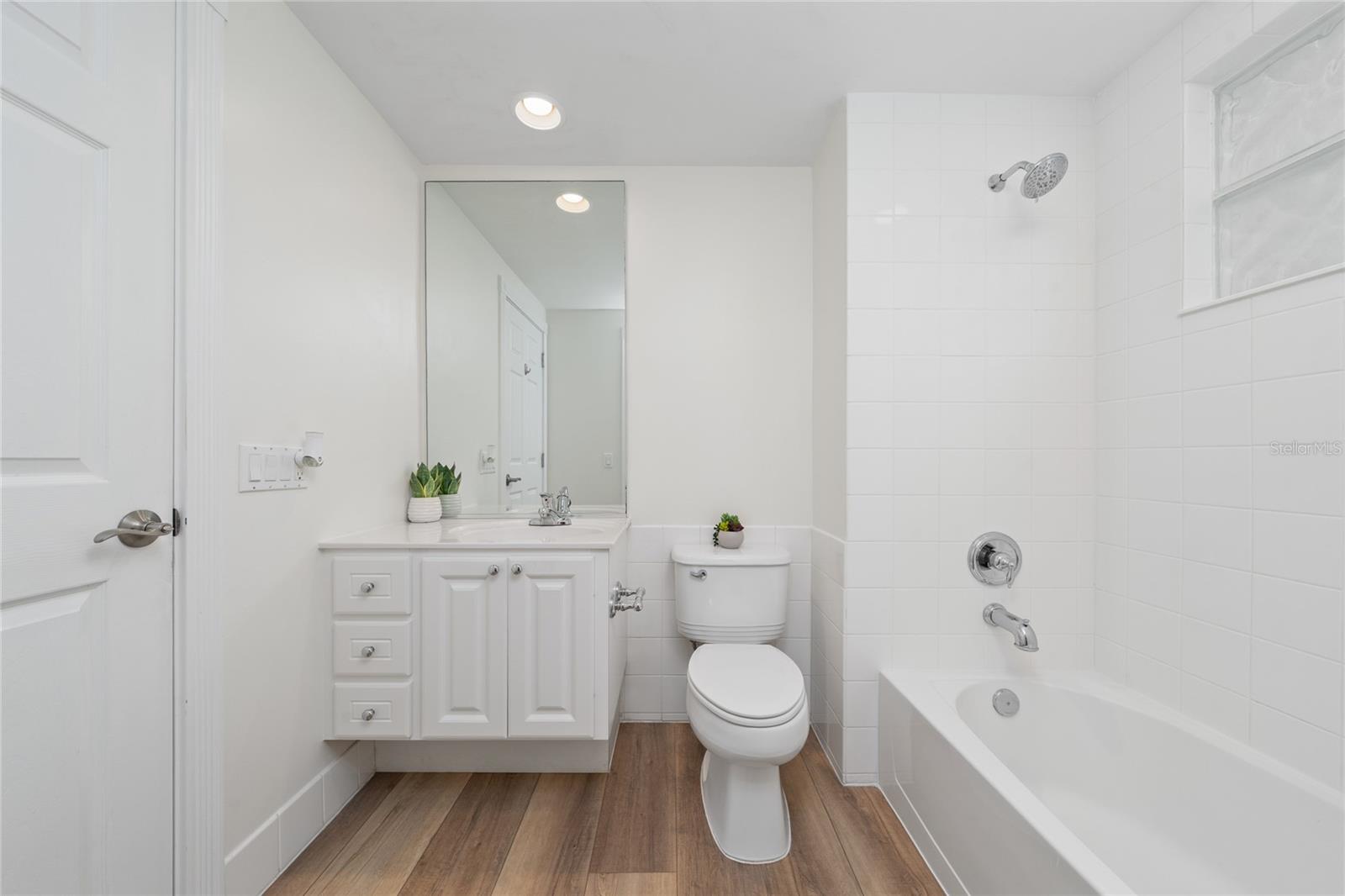 Image 22 of 56 For 11882 Kipper Drive