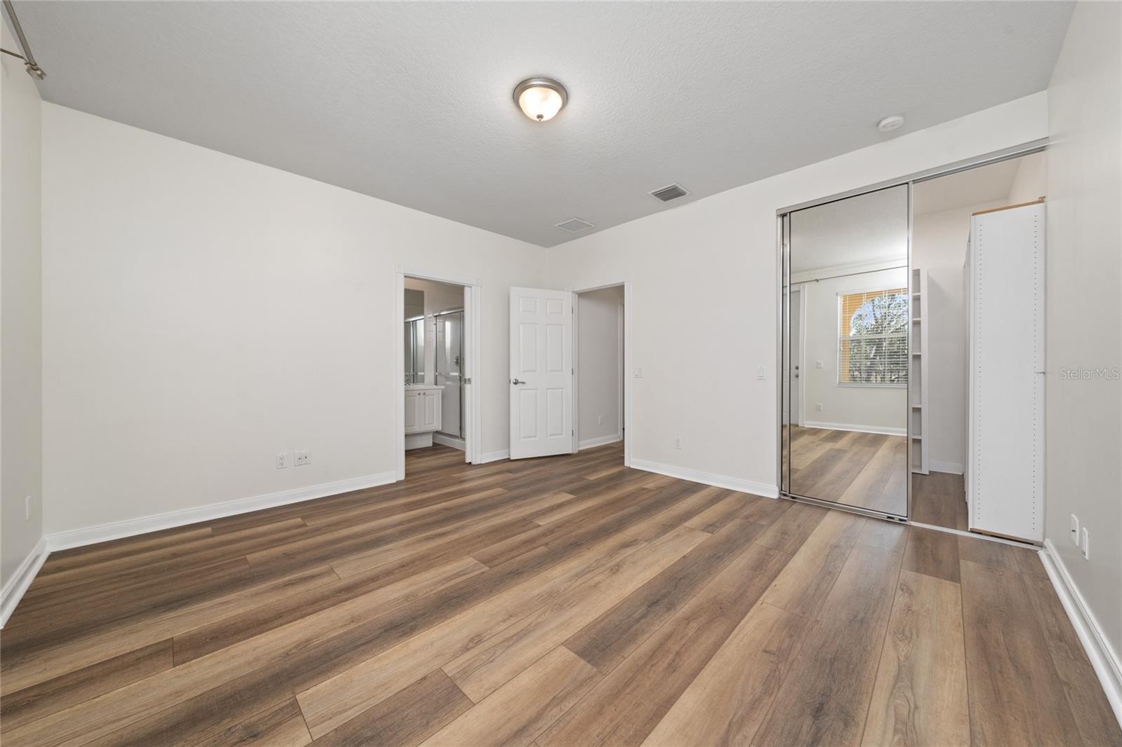 Image 33 of 56 For 11882 Kipper Drive