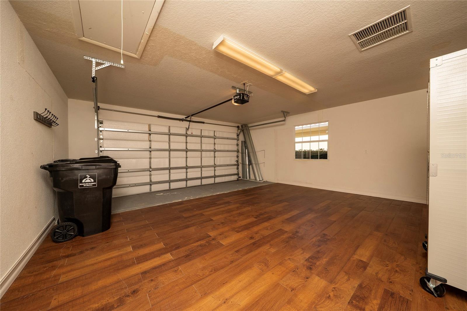 Image 42 of 56 For 11882 Kipper Drive