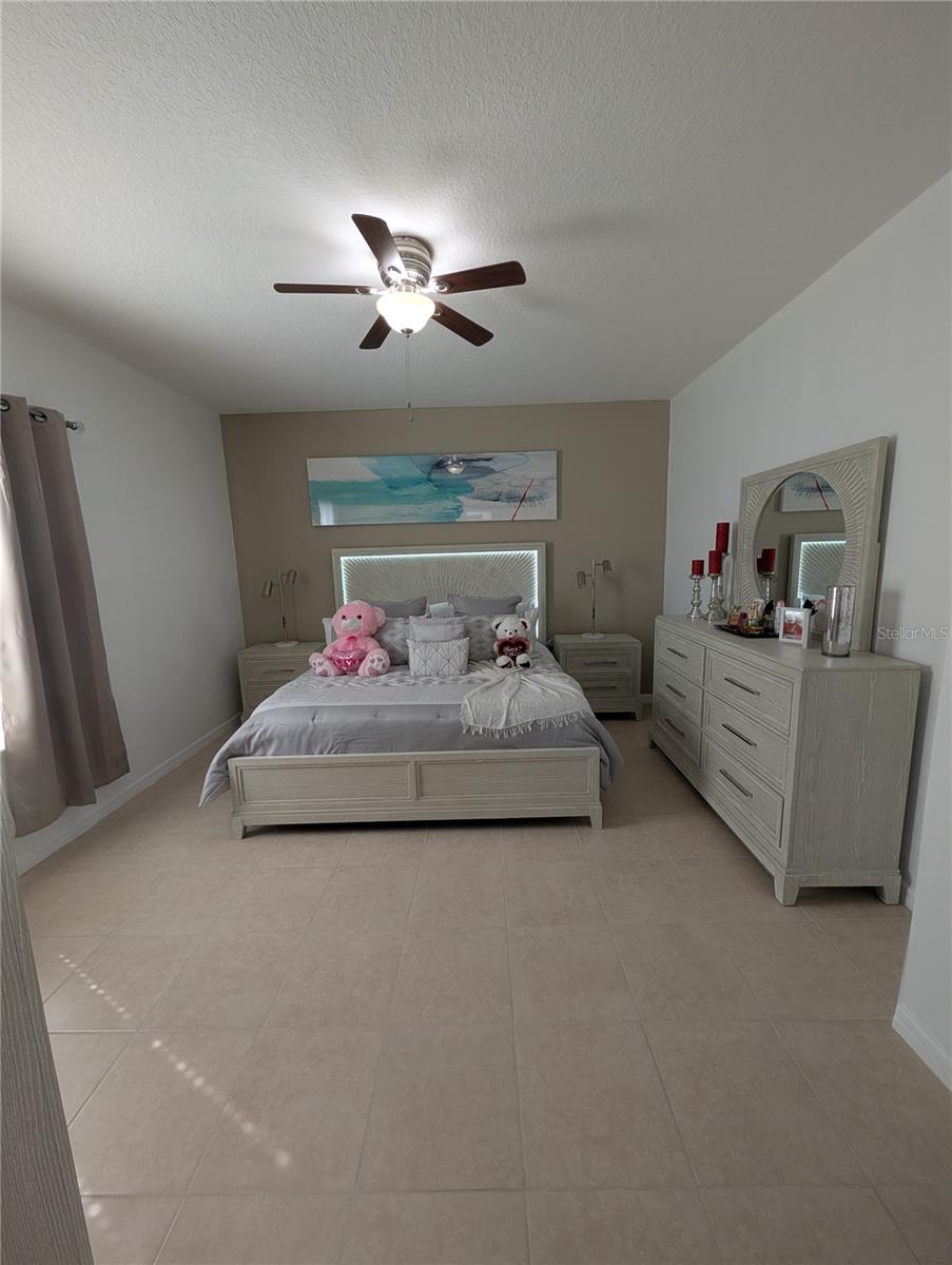 Image 27 of 34 For 215 Milestone Drive