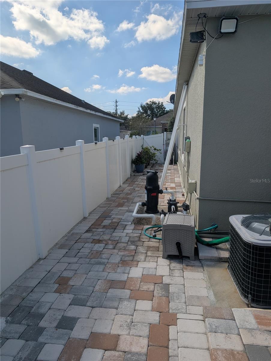 Image 9 of 34 For 215 Milestone Drive