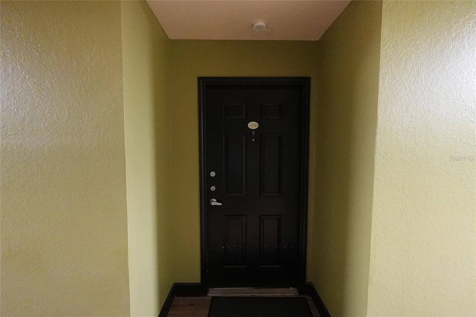 Image 17 of 28 For 911 Orange Avenue 248