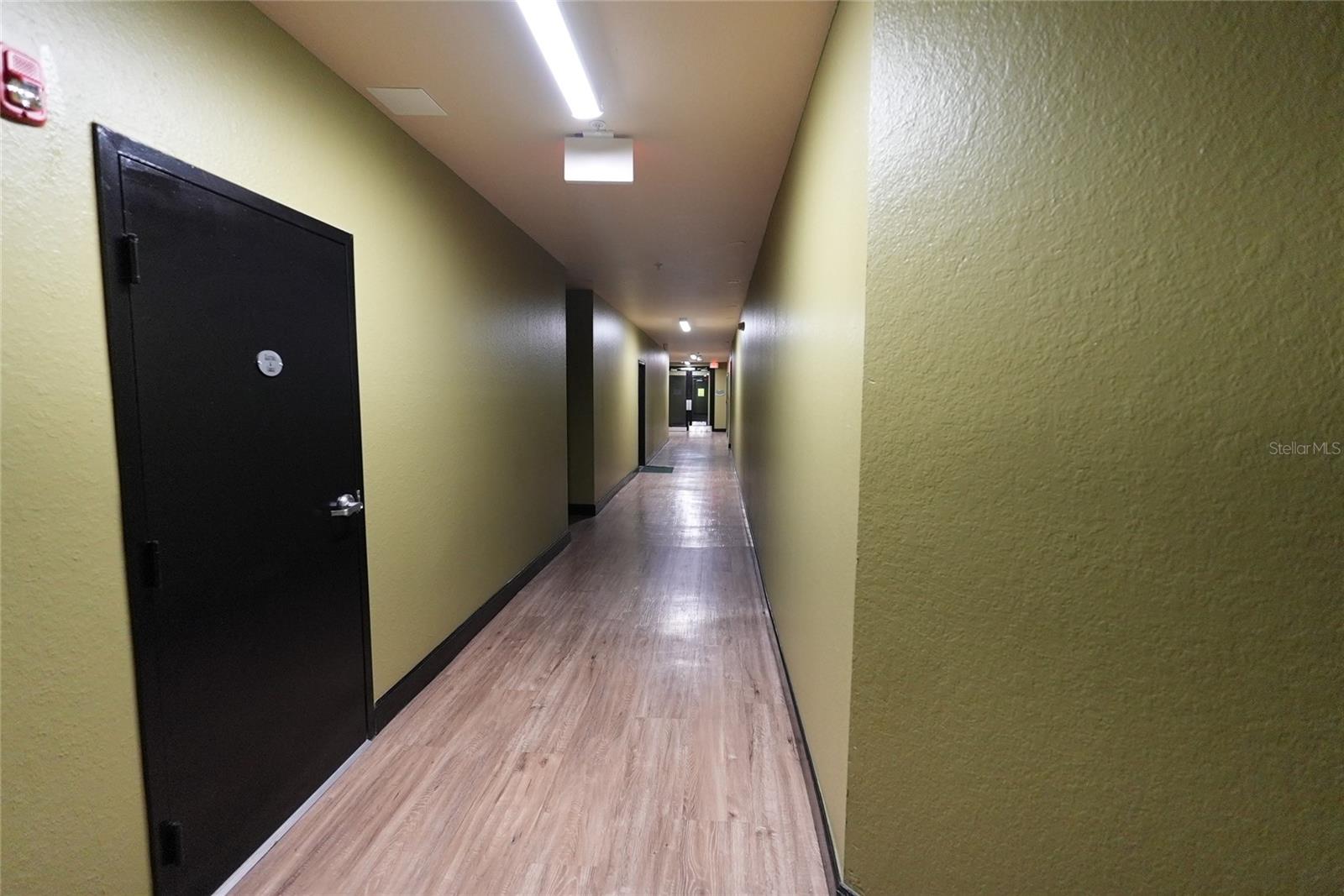 Image 18 of 28 For 911 Orange Avenue 248