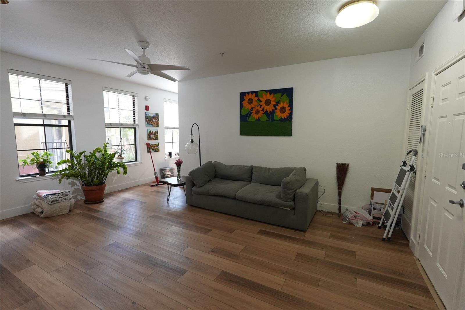 Image 5 of 28 For 911 Orange Avenue 248