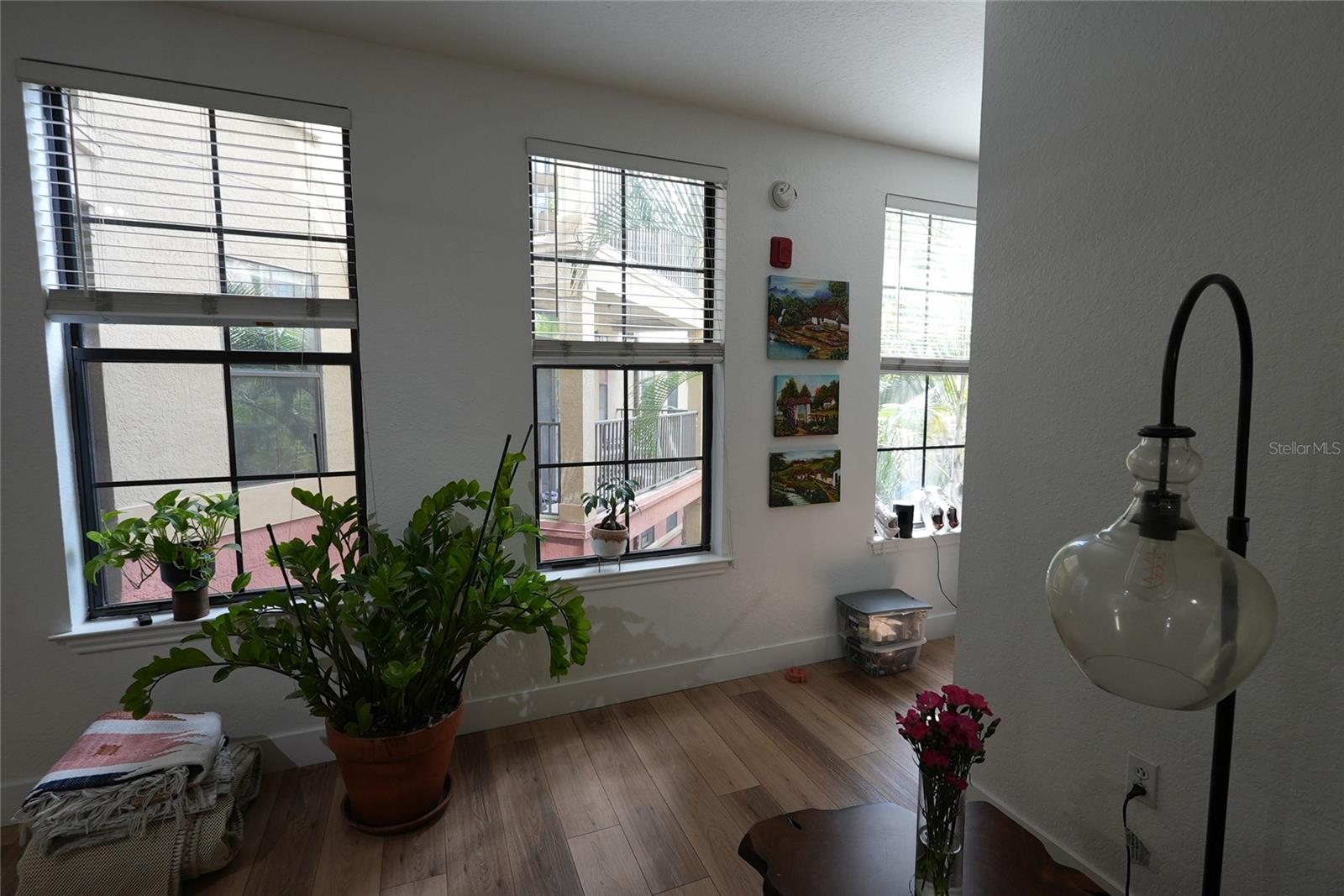 Image 7 of 28 For 911 Orange Avenue 248