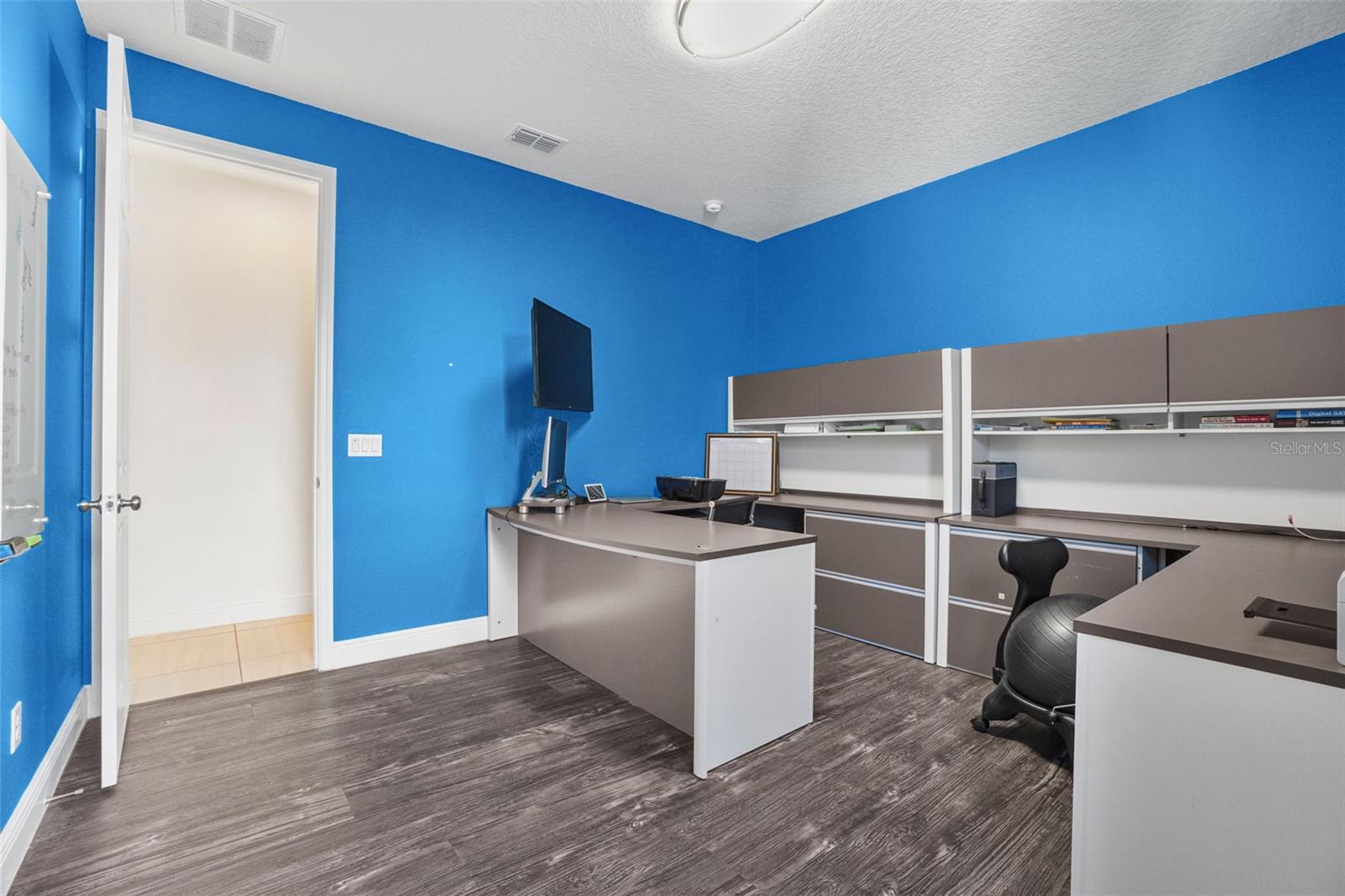 Image 28 of 64 For 2299 Pearl Cider Street