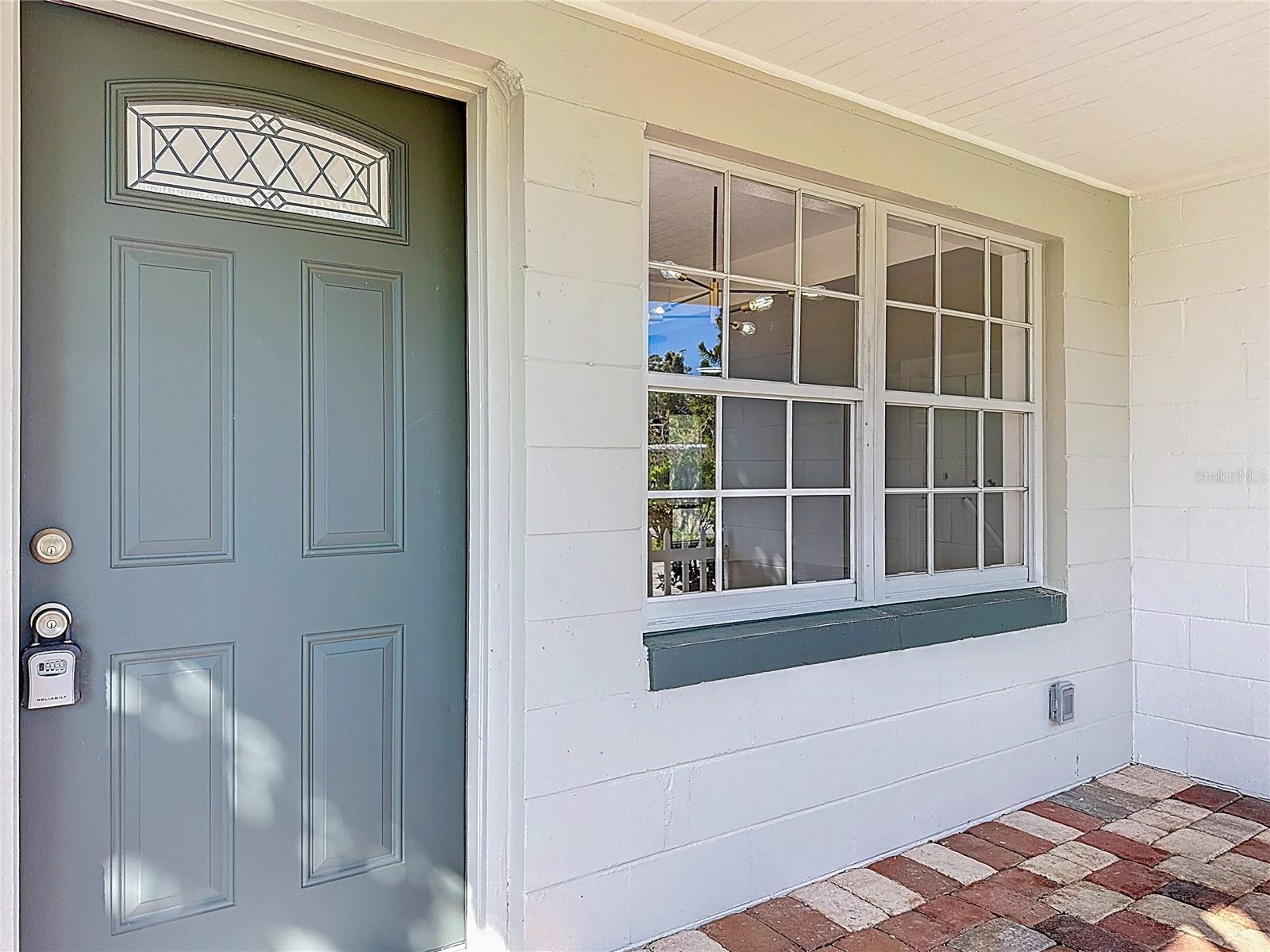 Image 4 of 34 For 7646 Daphne Avenue