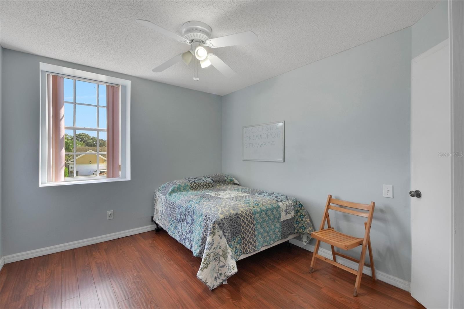 Image 28 of 35 For 323 Oak Park Place