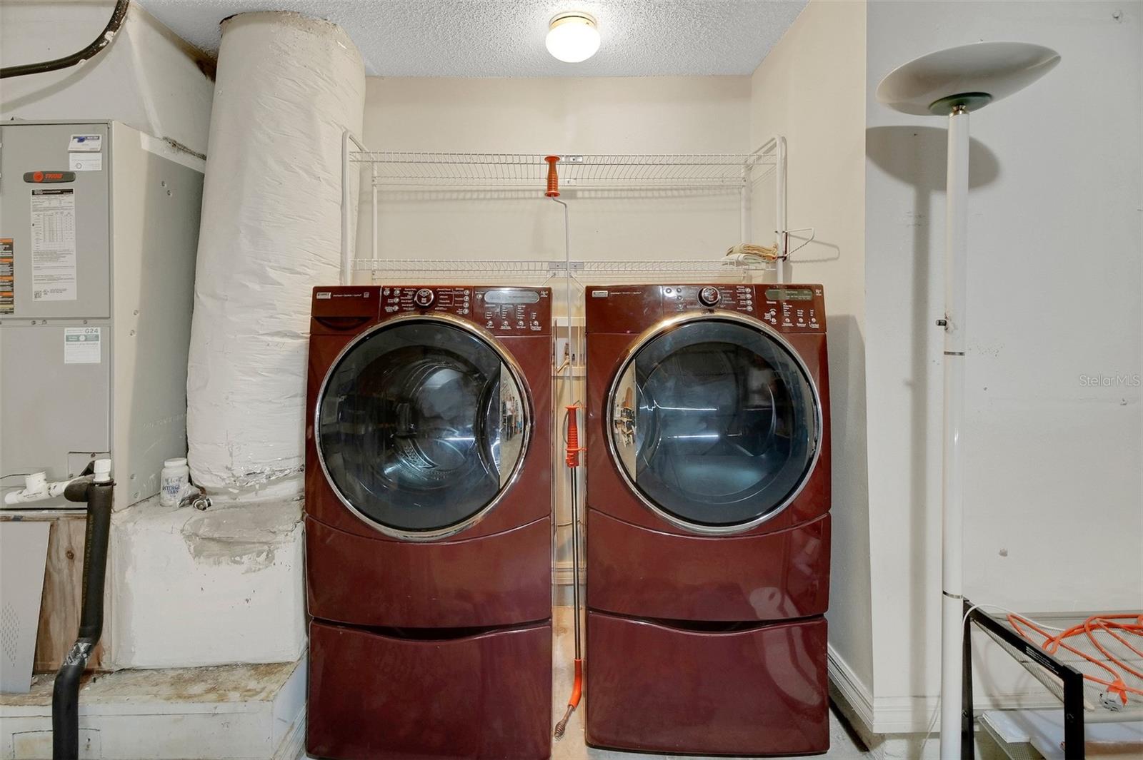 Image 33 of 35 For 323 Oak Park Place