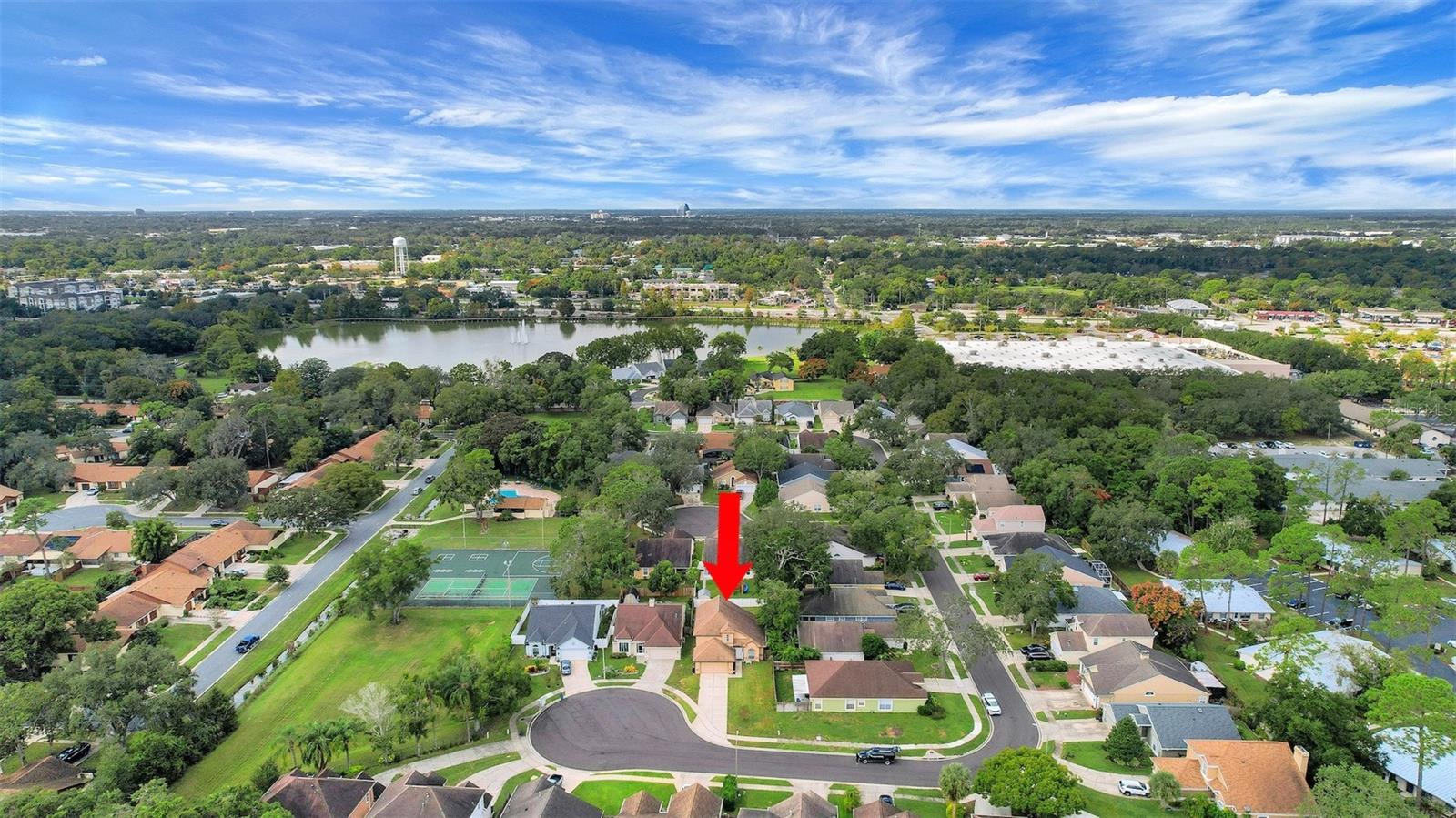 Image 5 of 35 For 323 Oak Park Place