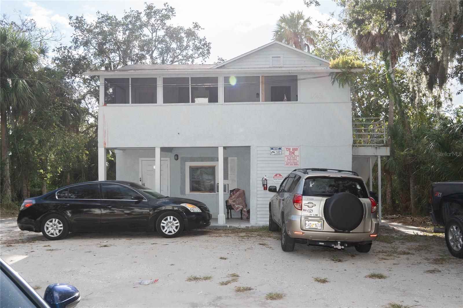 Image 4 of 4 For 920 Ridgewood Avenue 1