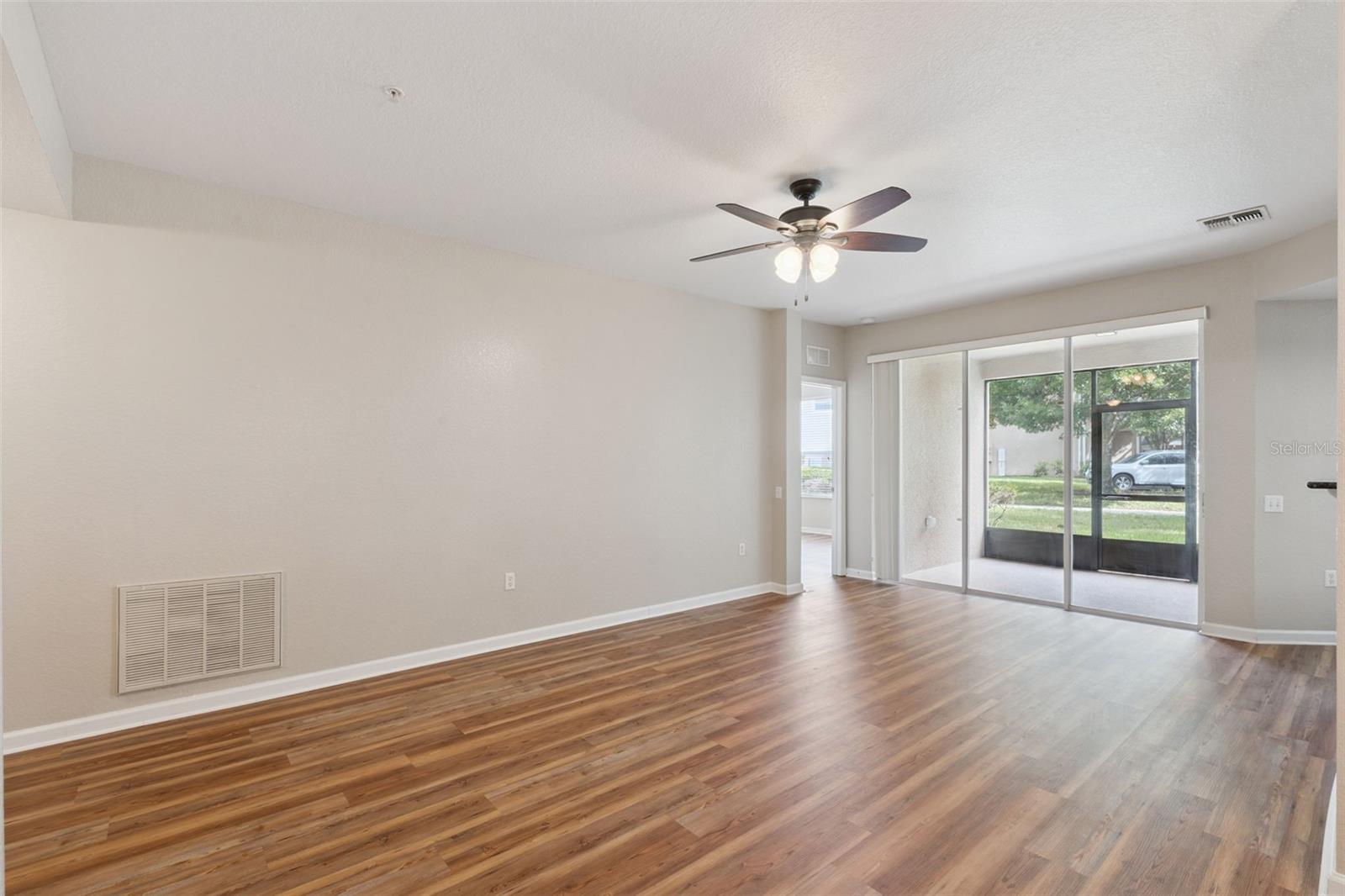 Image 9 of 46 For 2763 Metro Sevilla Drive 103