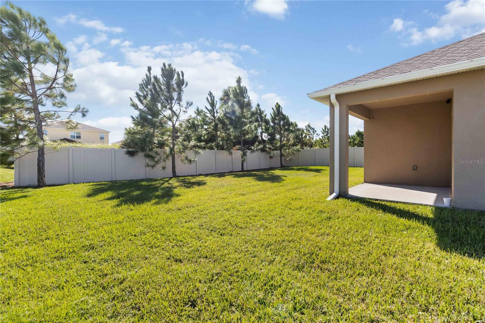 Image 17 of 24 For 3383 Hammond Point