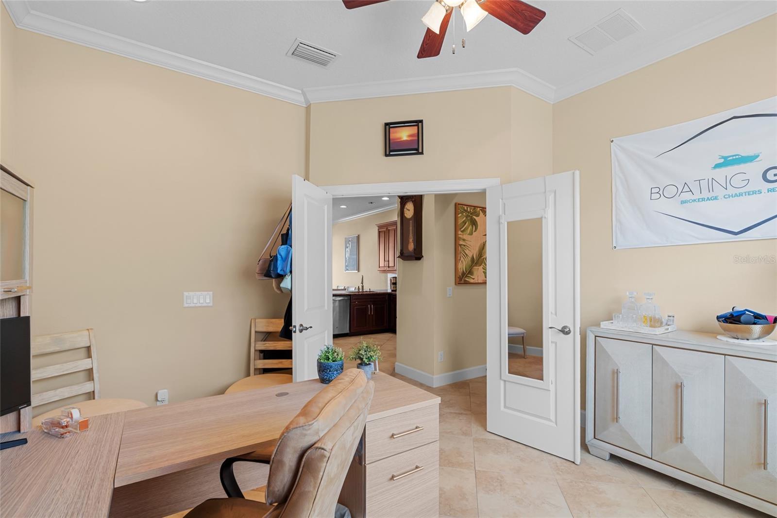 Image 20 of 53 For 6043 Anchorage Way S