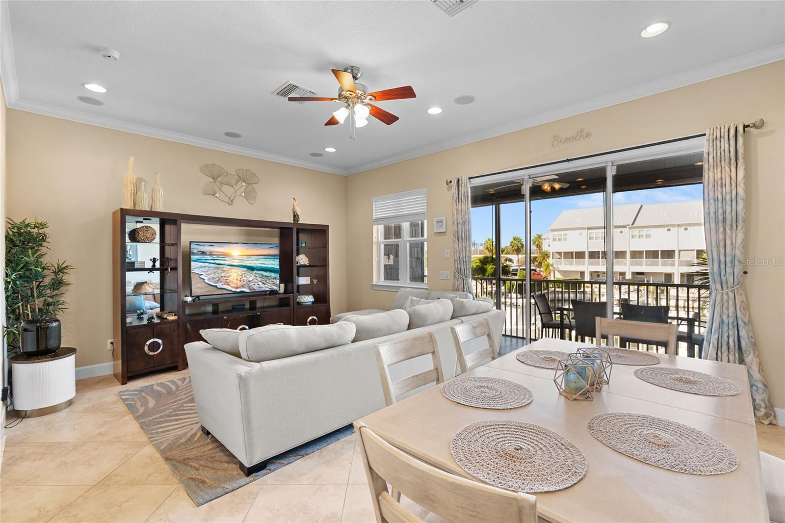 Image 3 of 53 For 6043 Anchorage Way S