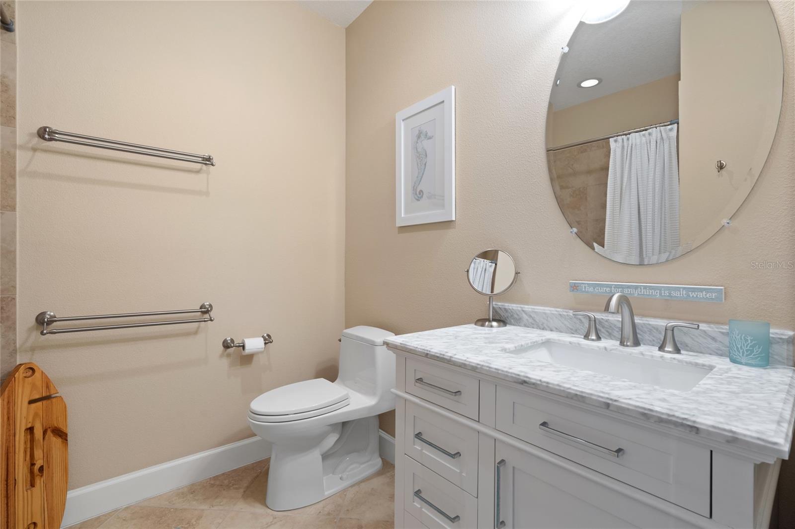 Image 32 of 53 For 6043 Anchorage Way S