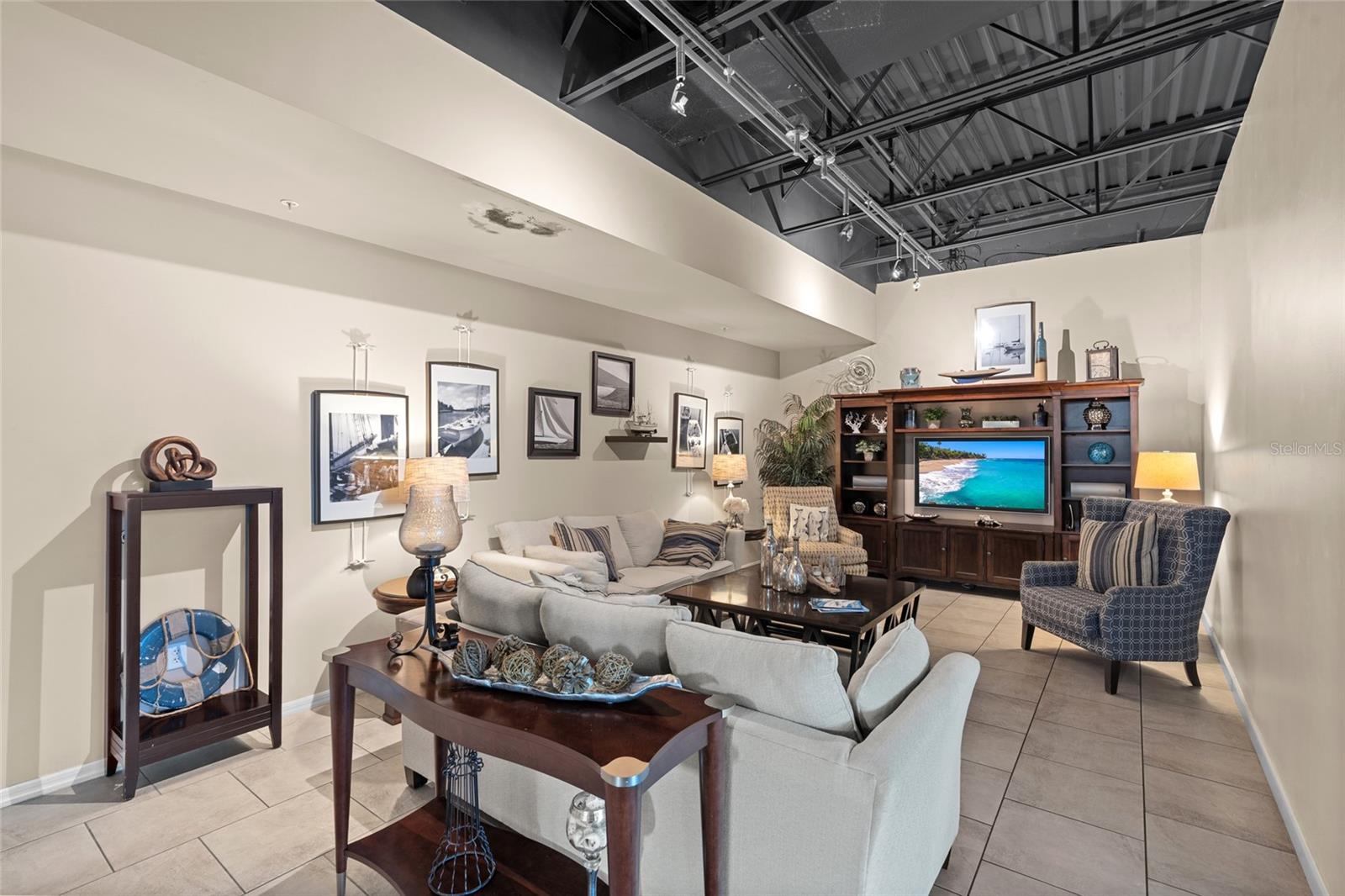 Image 53 of 53 For 6043 Anchorage Way S