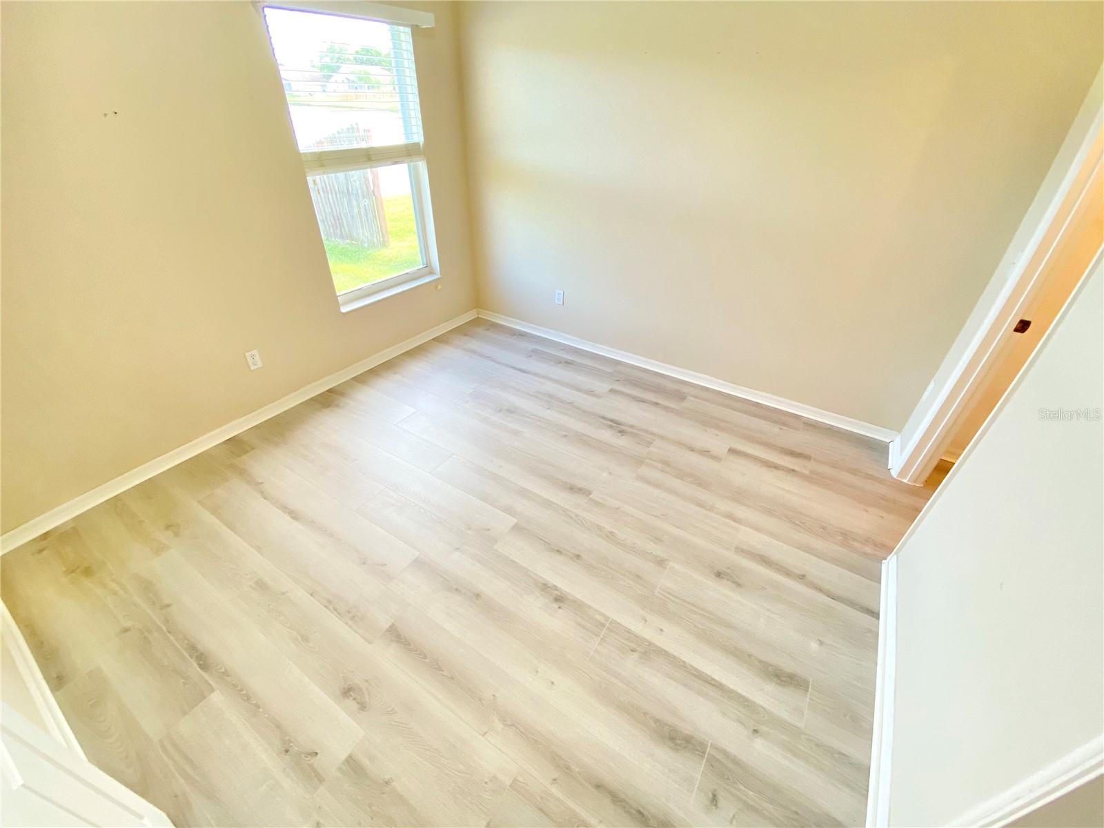 Image 19 of 56 For 513 Hardwood Circle