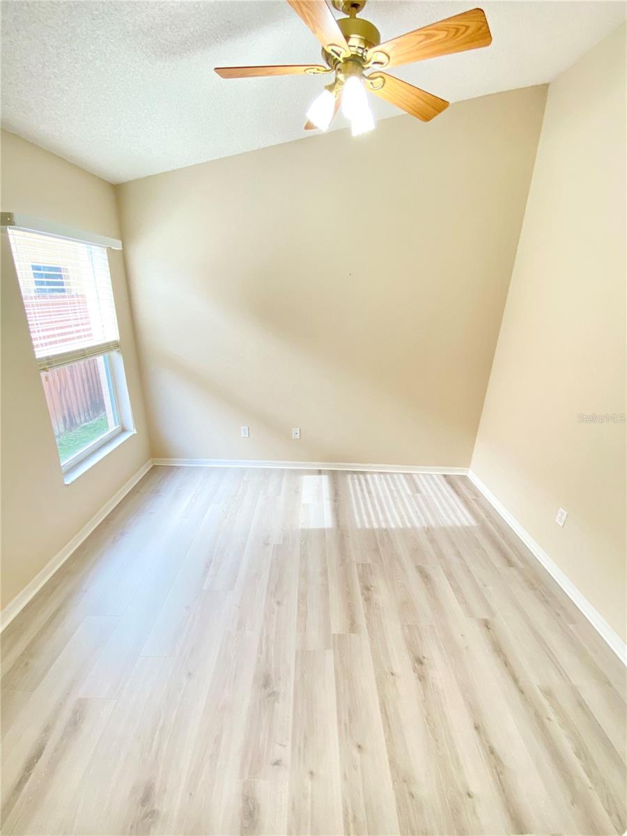 Image 28 of 56 For 513 Hardwood Circle