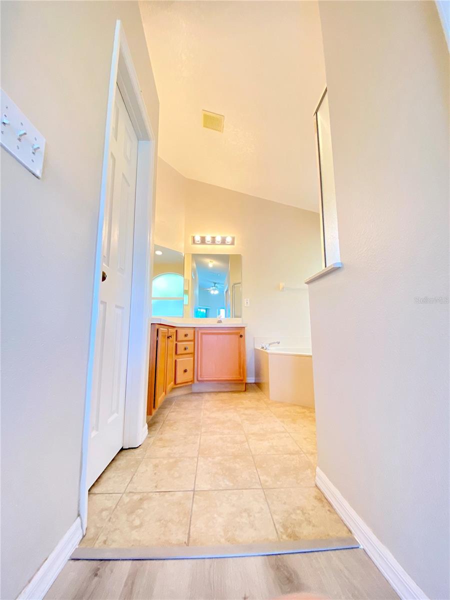 Image 35 of 56 For 513 Hardwood Circle