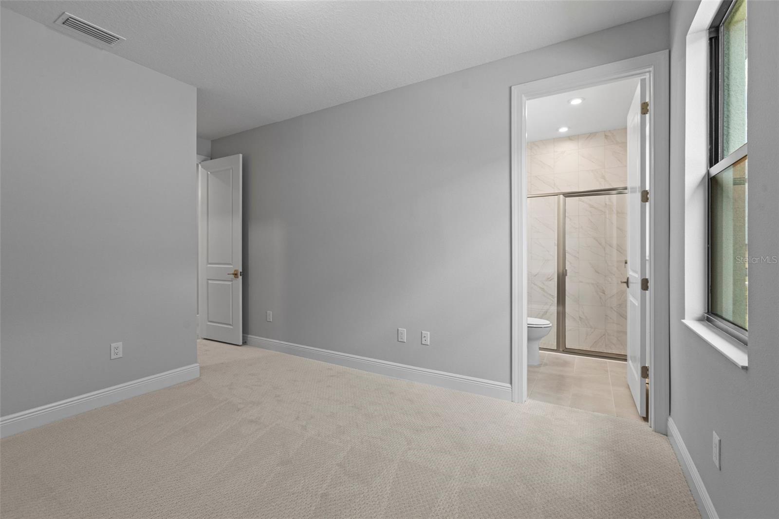 Image 16 of 41 For 14443 Coastal Woodland Lane