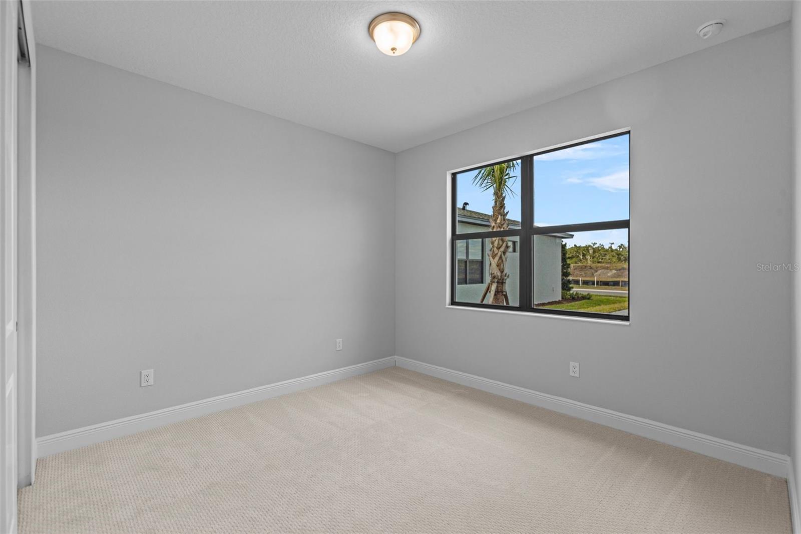 Image 19 of 41 For 14443 Coastal Woodland Lane