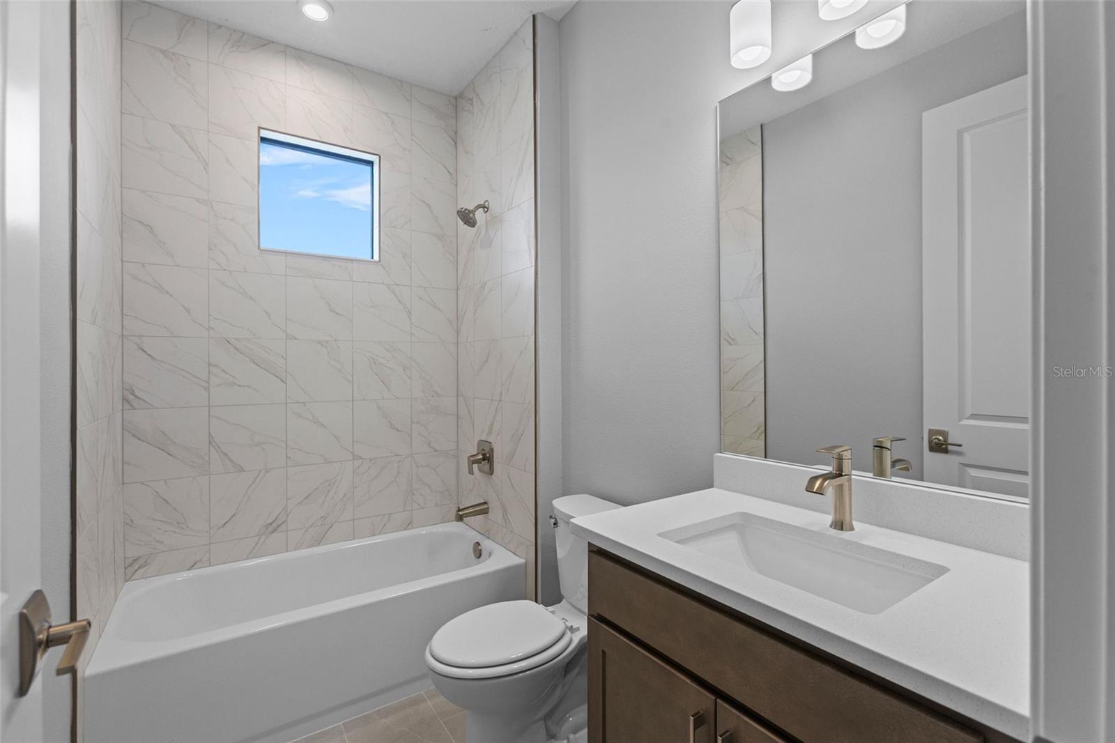 Image 20 of 41 For 14443 Coastal Woodland Lane