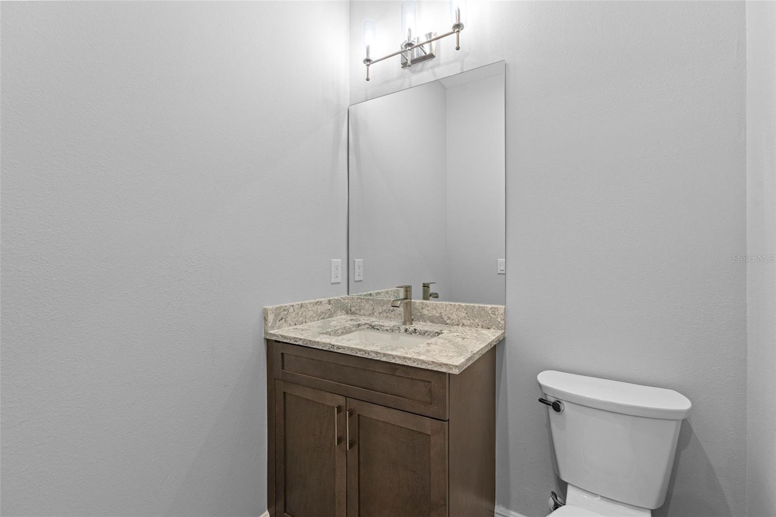 Image 23 of 41 For 14443 Coastal Woodland Lane