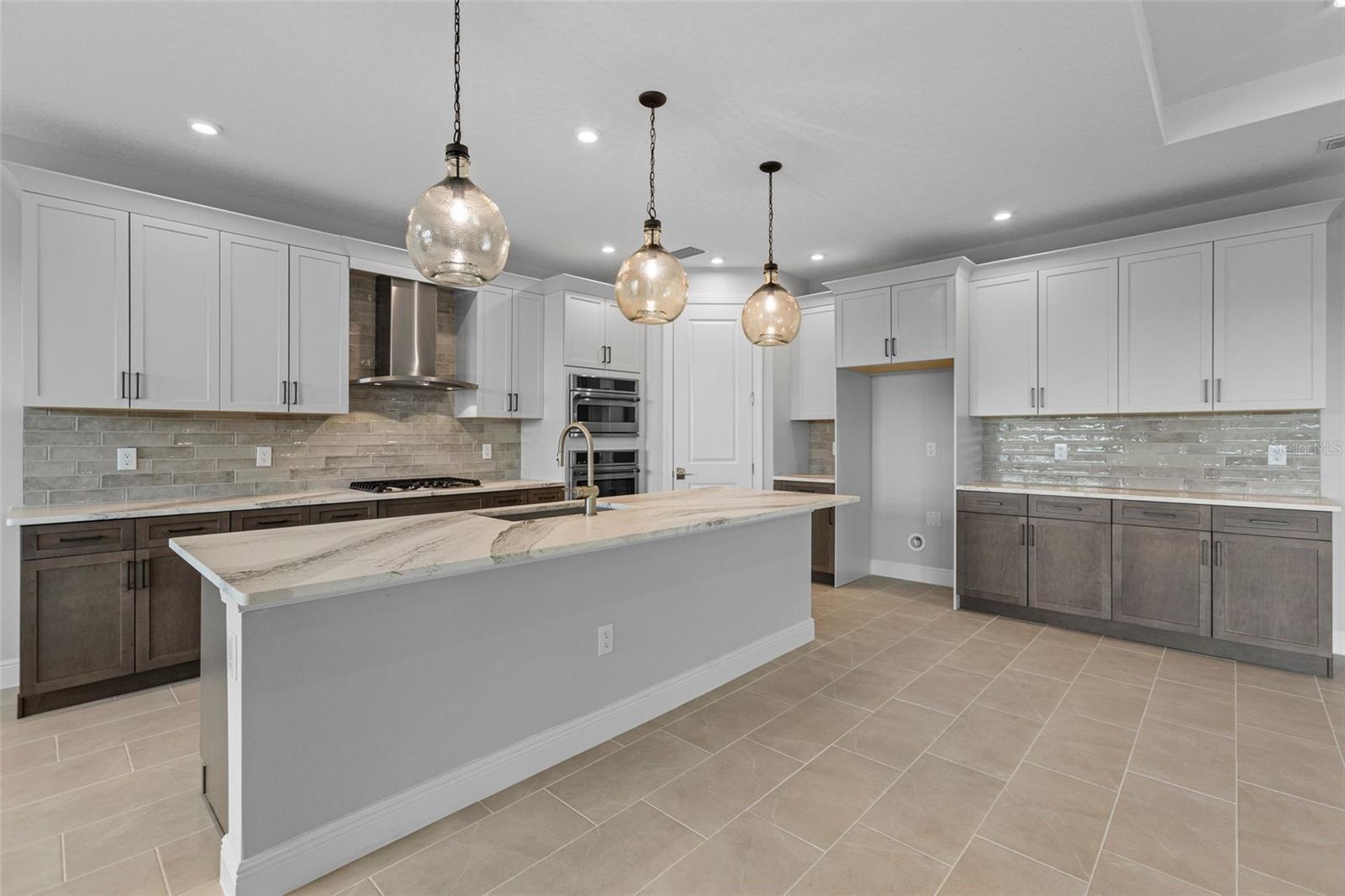 Image 4 of 41 For 14443 Coastal Woodland Lane