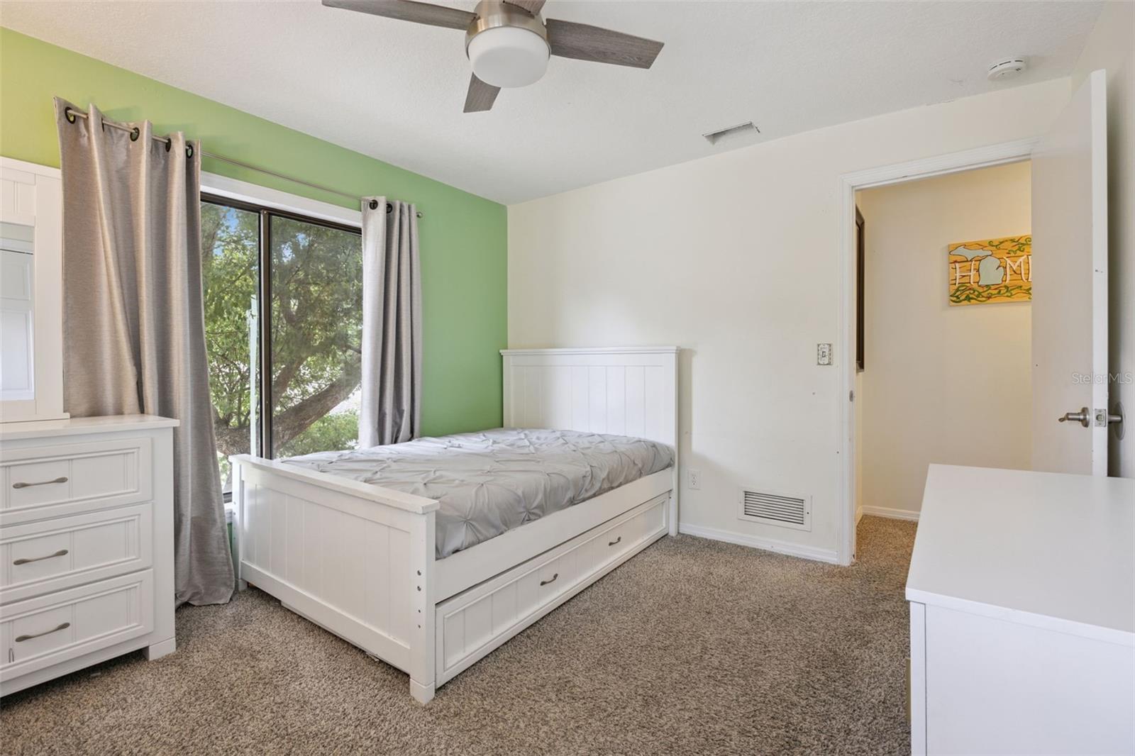 Image 24 of 58 For 114 Countryside Drive