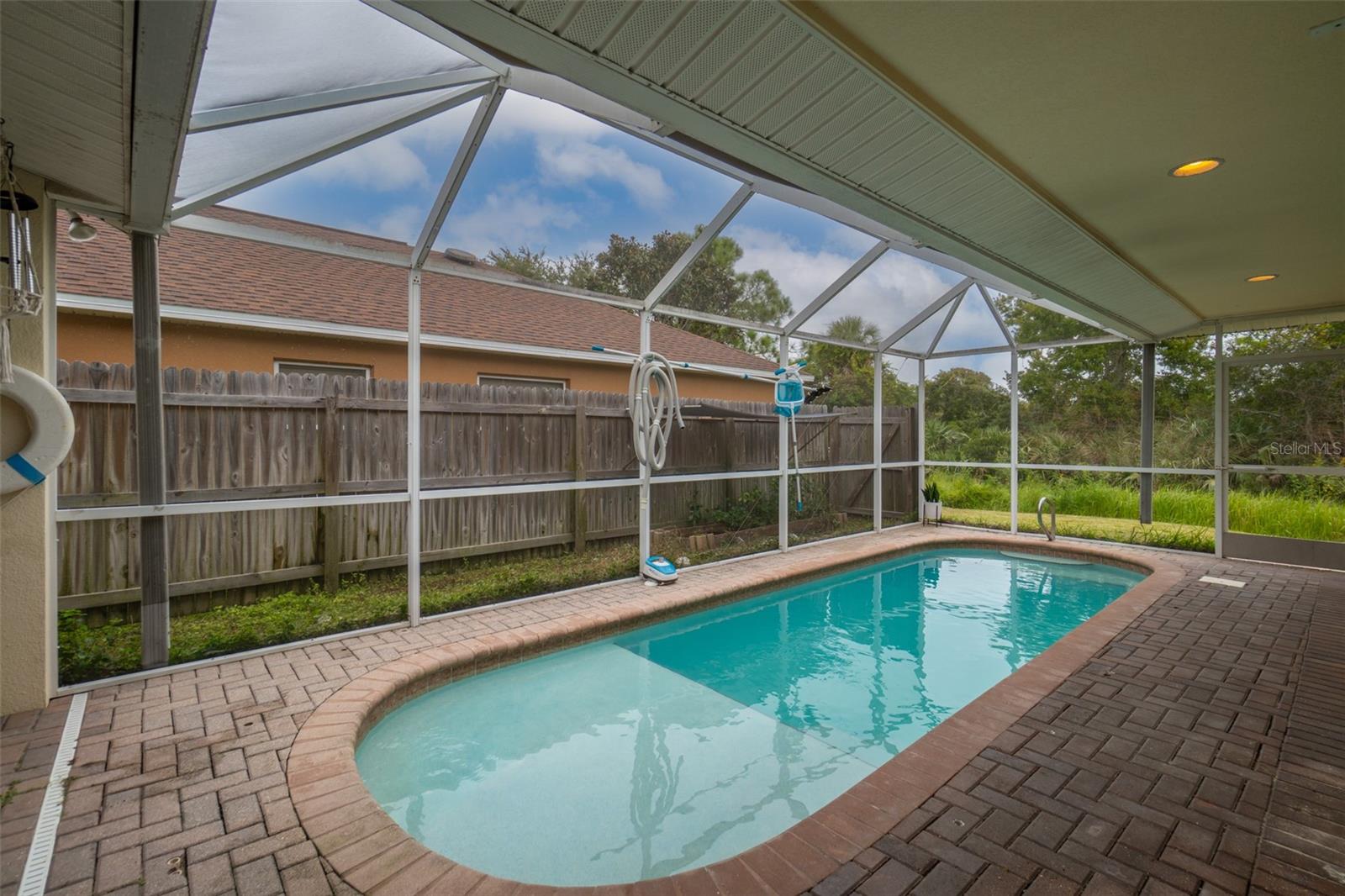 Image 14 of 28 For 1814 Lankcashire Court