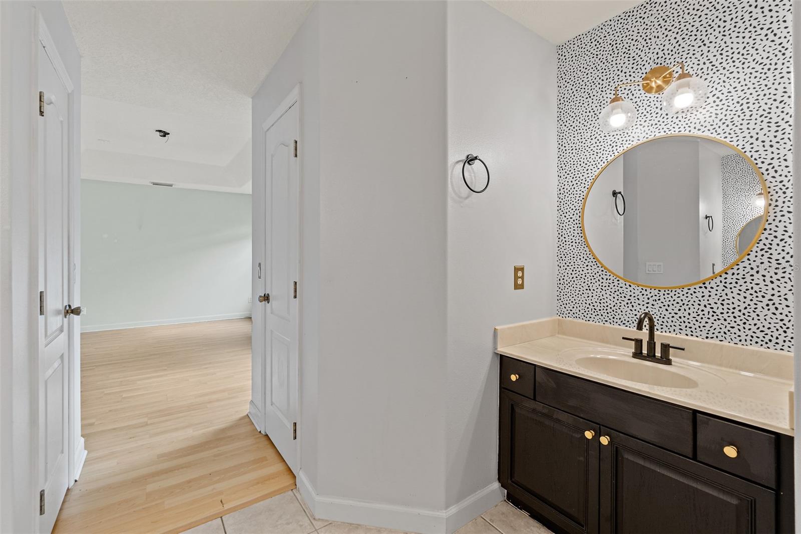 Image 29 of 39 For 1814 Lankcashire Court