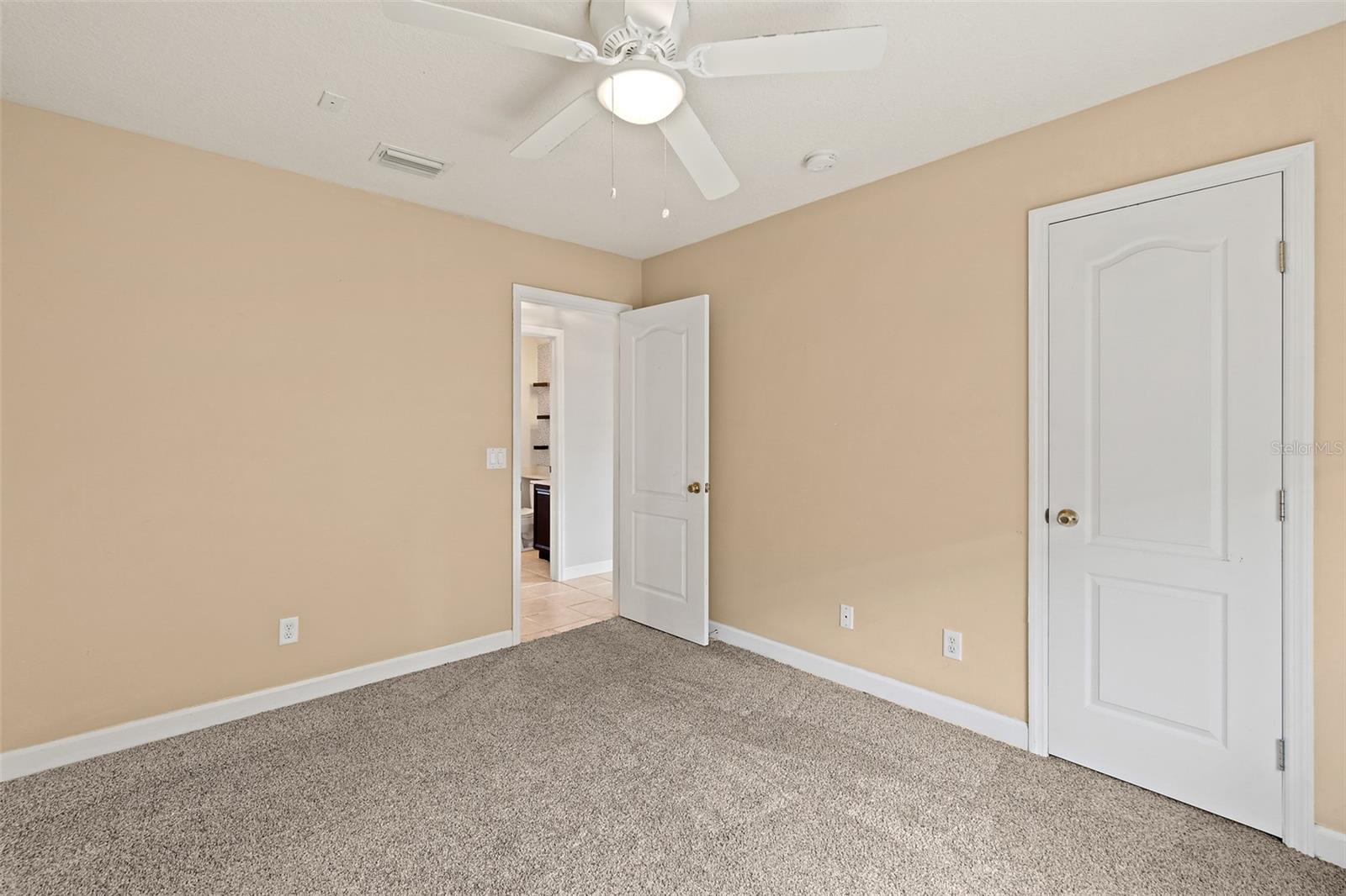 Image 33 of 39 For 1814 Lankcashire Court