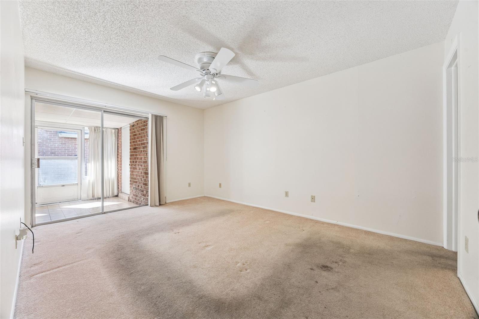 Image 16 of 27 For 5866 La Costa Drive