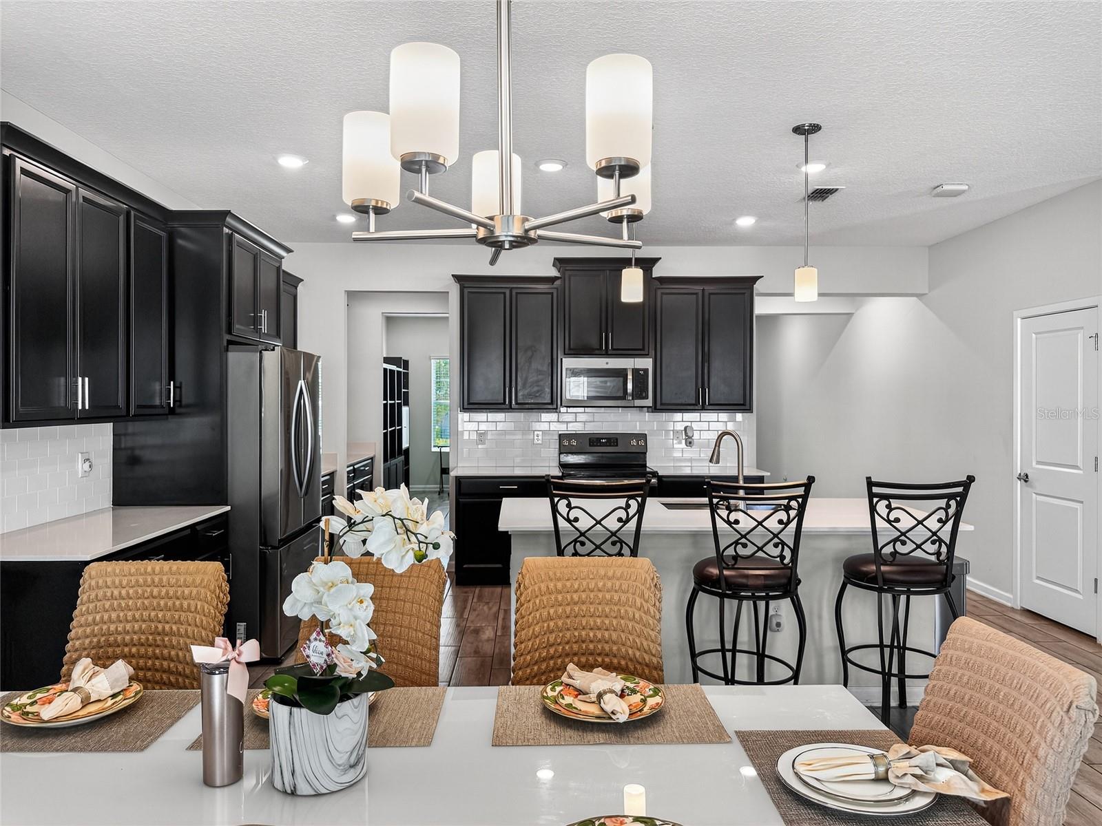 Image 17 of 54 For 848 Carmillion Court