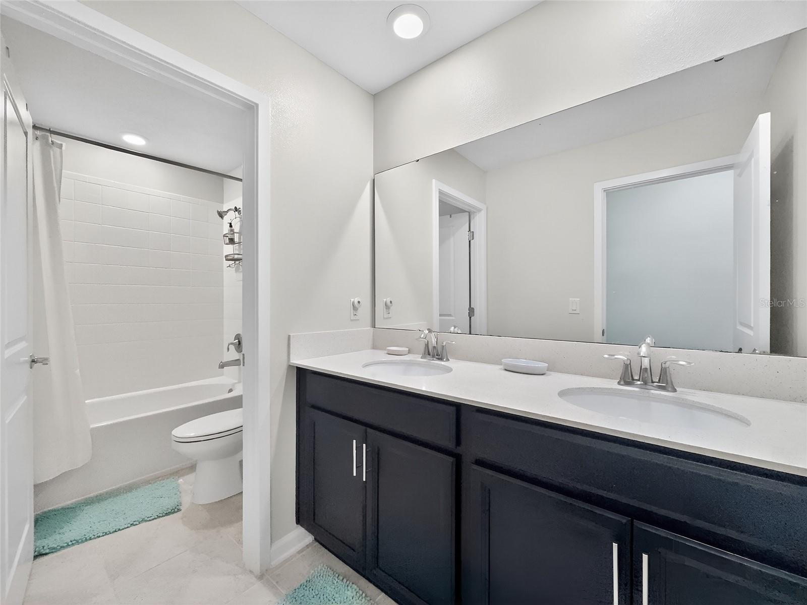 Image 35 of 54 For 848 Carmillion Court