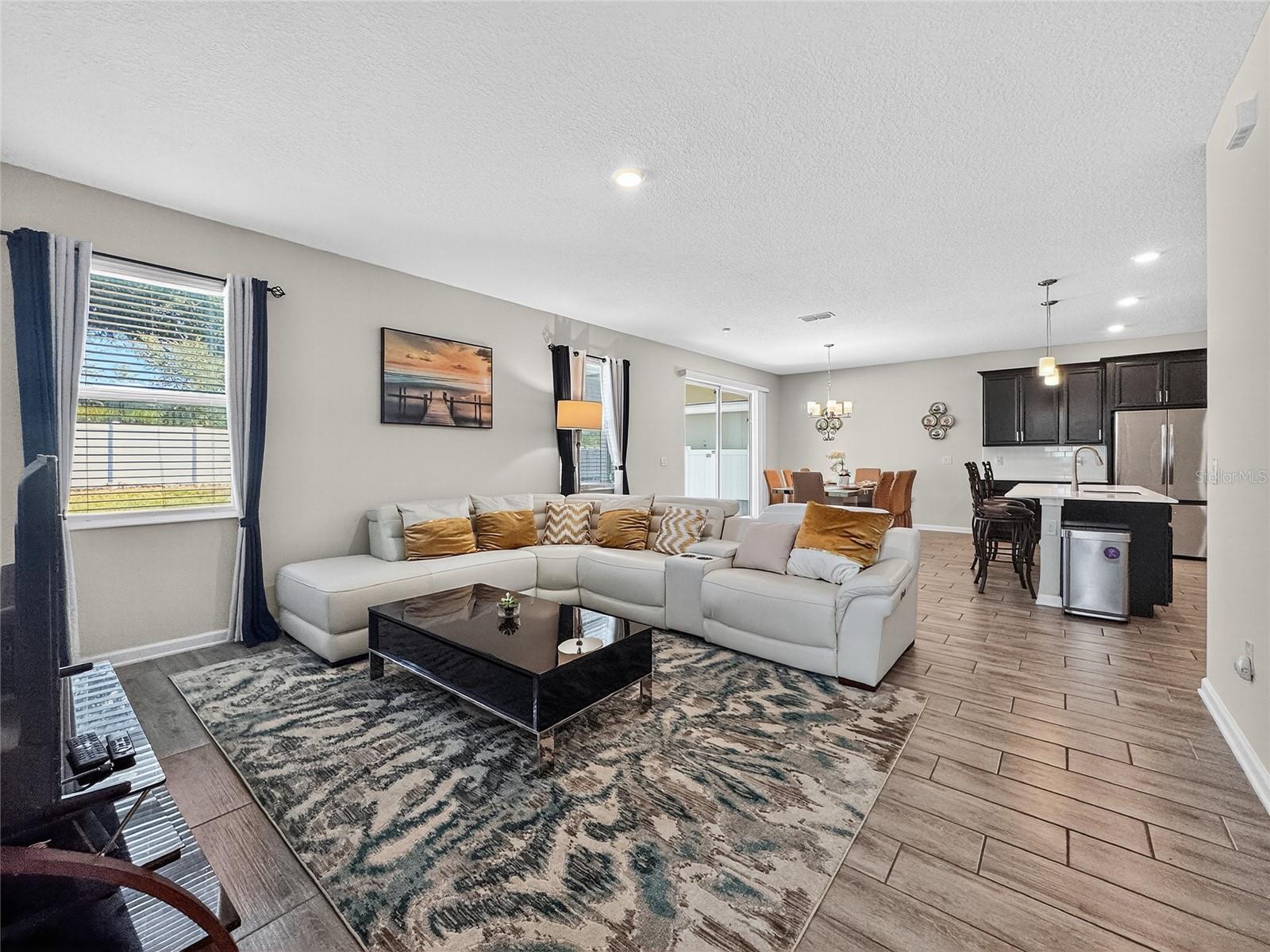 Image 6 of 54 For 848 Carmillion Court