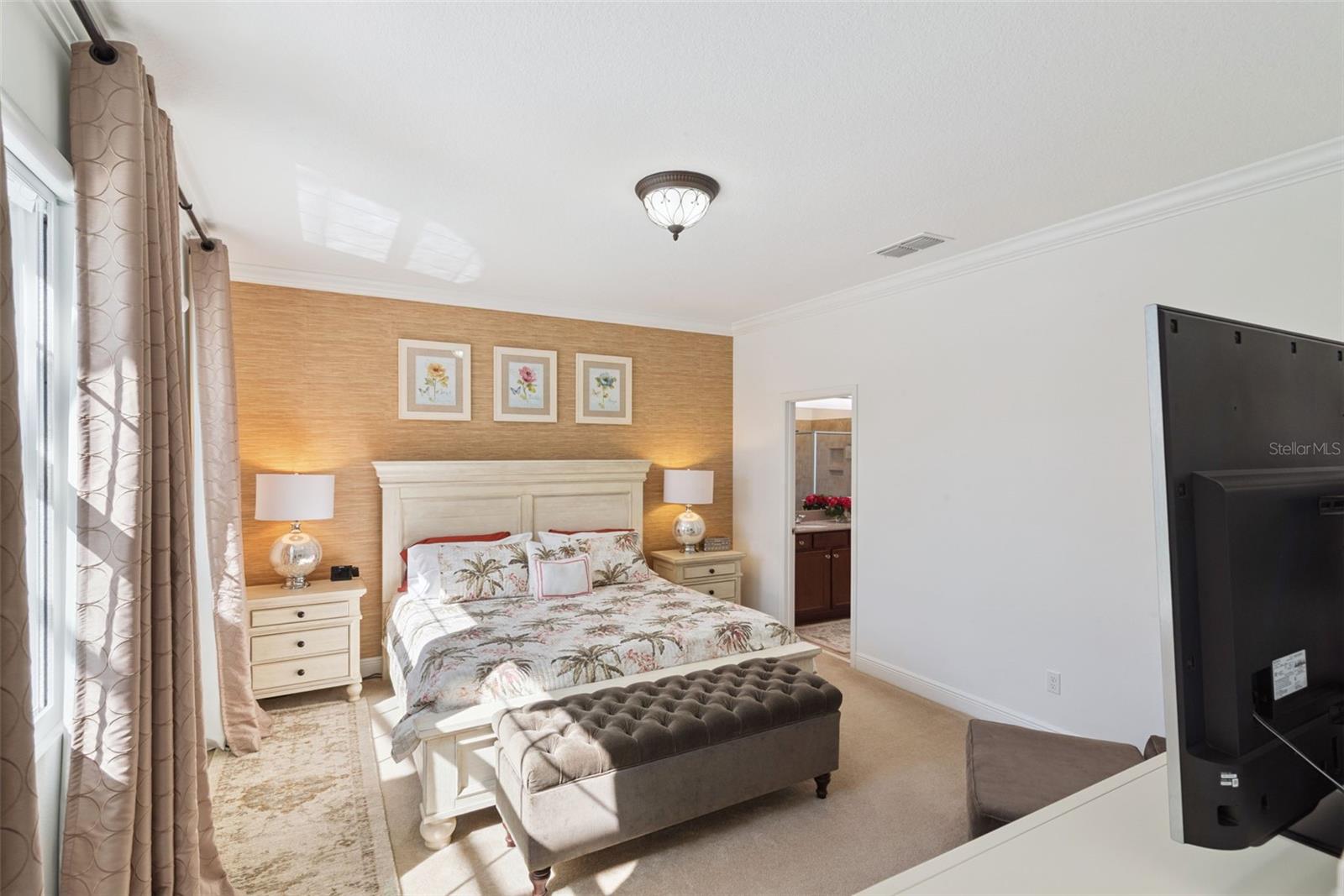 Listing photo id 28 for 15976 Citrus Knoll Drive